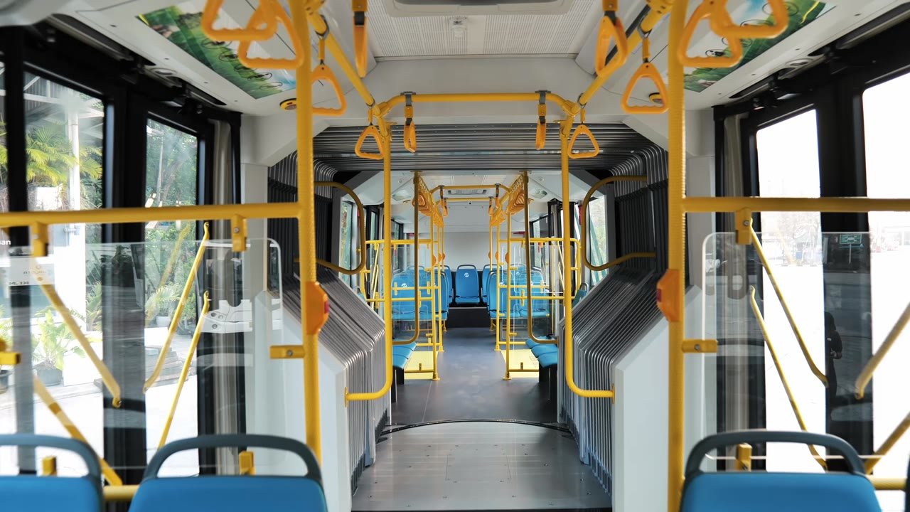 Ruang penumpang Higer 18m