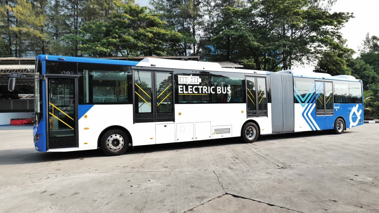 INVI TransJakarta · Higer 18m